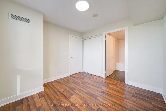 Additional image 24 of 125 Village Green Sq Unit 3701