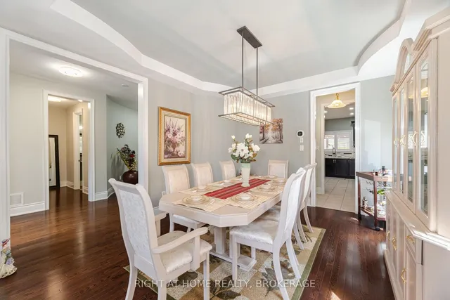 Additional image 10 of 105 Royal West Dr