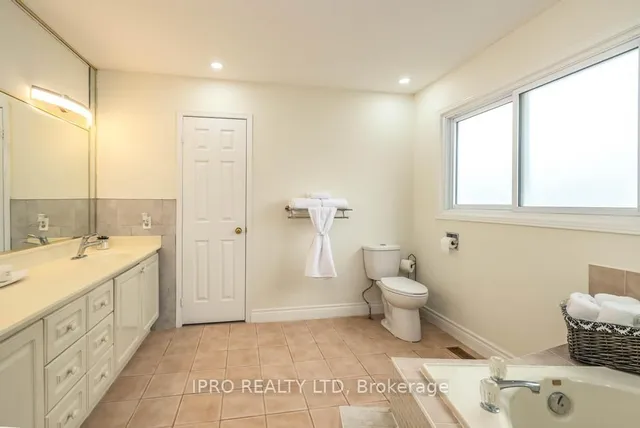 Additional image 37 of 2155 Duncaster Dr Unit 26