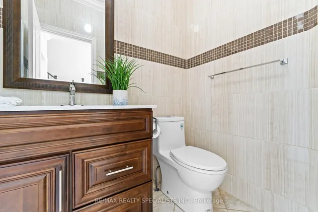 Additional image 18 of 14 Banks Dr