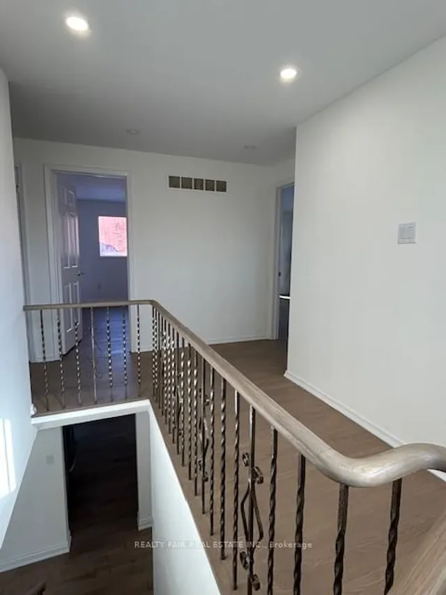 Additional image 14 of 7 Whitehorn Cres