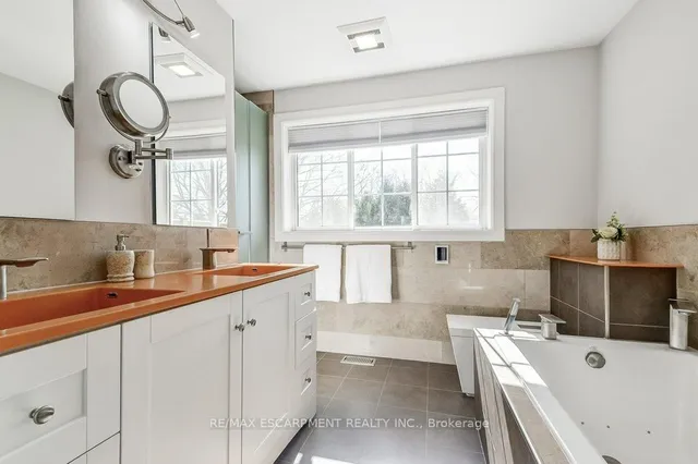 Additional image 19 of 174 Foxbar Rd