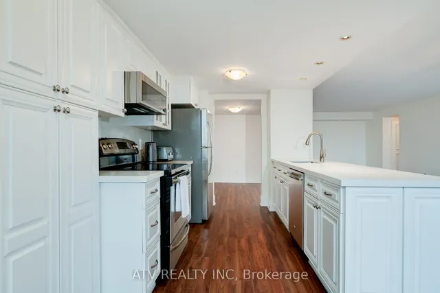 Additional image 8 of 30 Wellington St Unit #1404