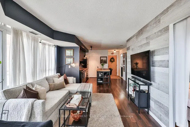 Additional image 19 of 38 Joe Shuster Way Unit 605