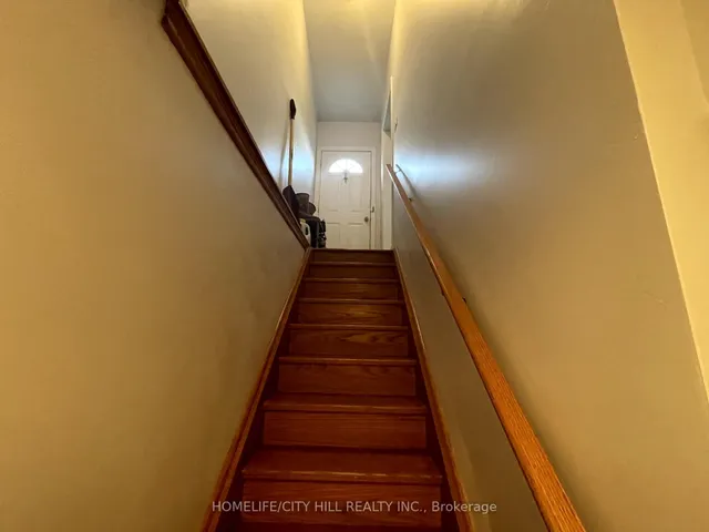 Additional image 19 of 71 Russett Ave