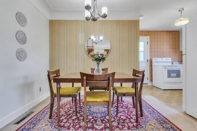 Additional image 16 of 1060 Brook View Ave