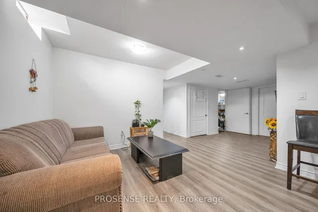 Additional image 38 of 2 Timbercove Rd