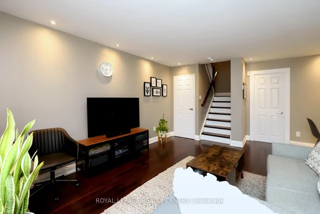 Additional image 5 of 3055 Tomken Rd Unit 345