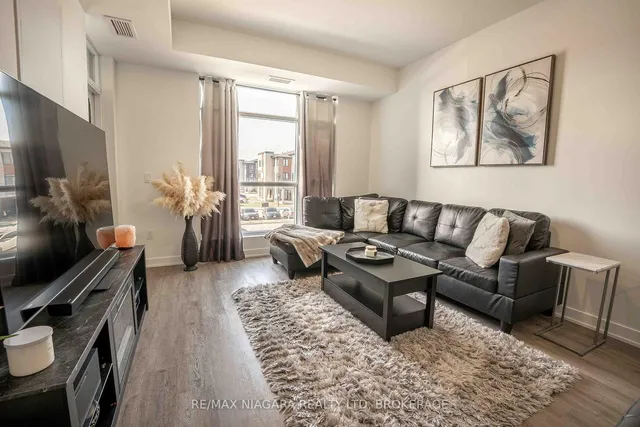 Additional image 25 of 600 North Service Rd Unit 202