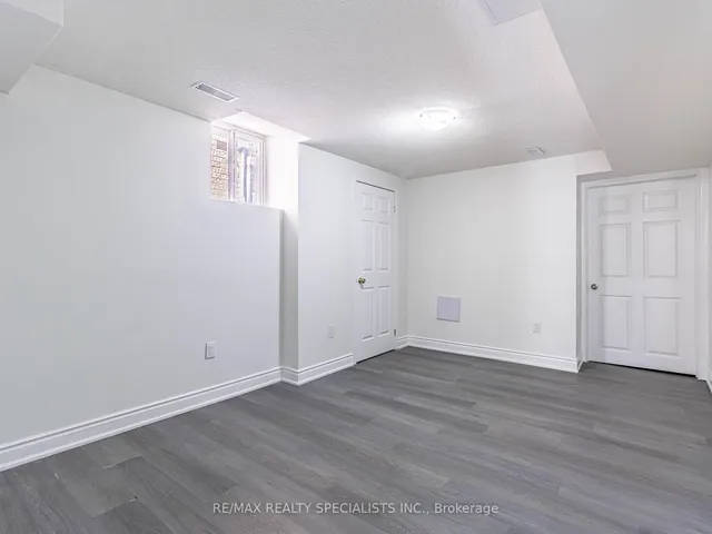 Additional image 44 of 10 Chestermere Cres