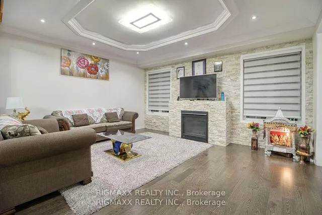 Additional image 10 of 22 Iguana Tr