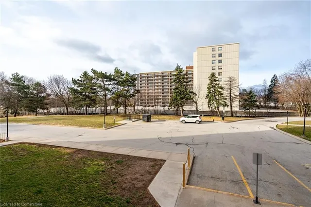 Additional image 22 of 700 Dynes Rd Unit 214