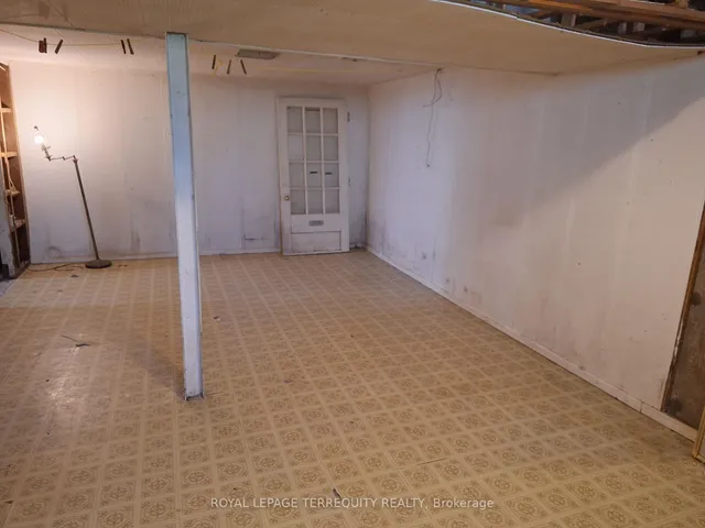 Additional image 15 of 676 Trethewey Dr