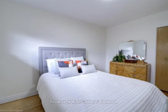 Additional image 26 of 6 Lilacside Dr