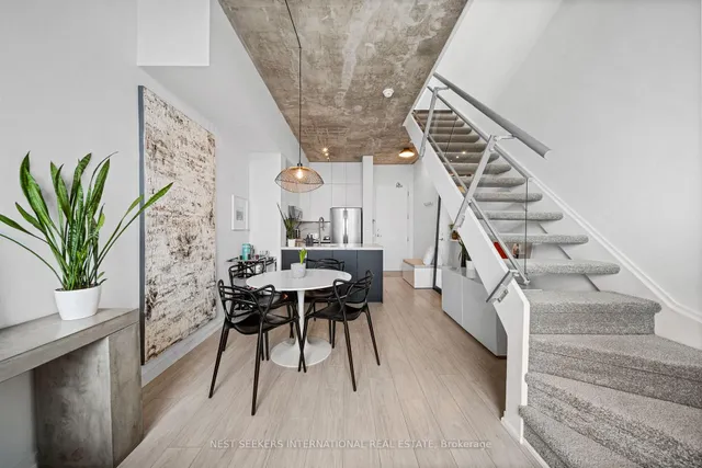 Additional image 4 of 388 Richmond St Unit 919