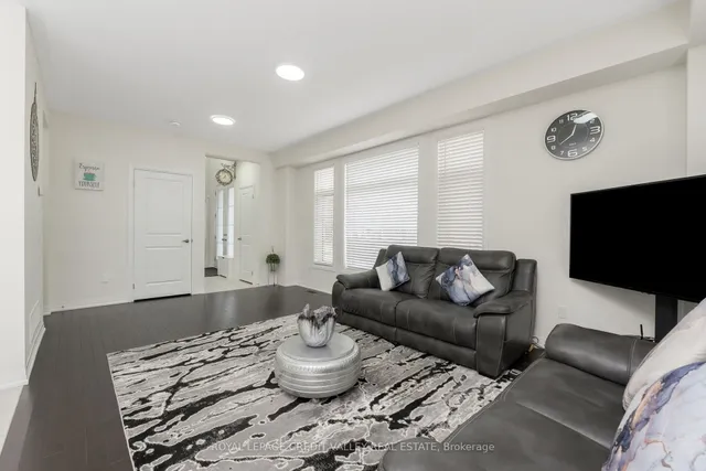 Additional image 48 of 96 Yale Dr