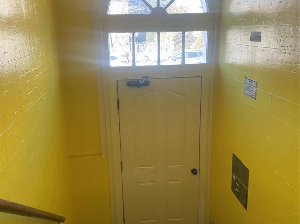 1030 Neill Avenue, Bronx, NY 10461
