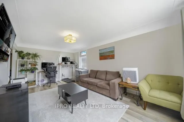 Additional image 11 of 146 Glencarry Ave