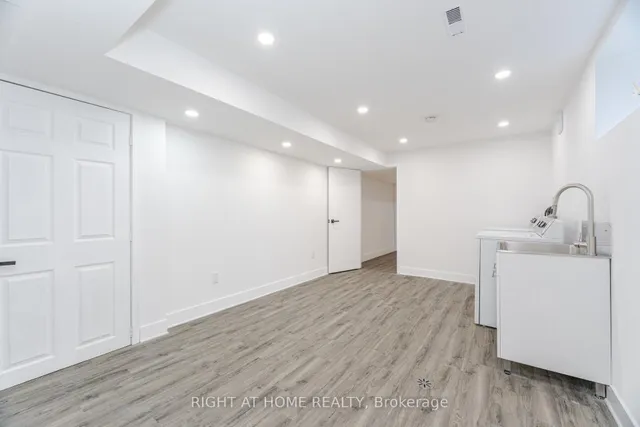 Additional image 31 of 6 Winterfold Dr