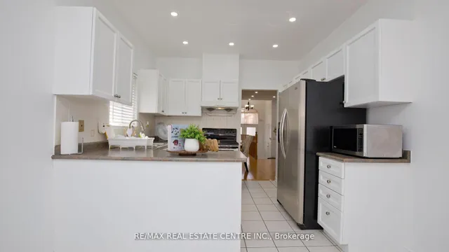 Additional image 17 of 32 Pappain Cres