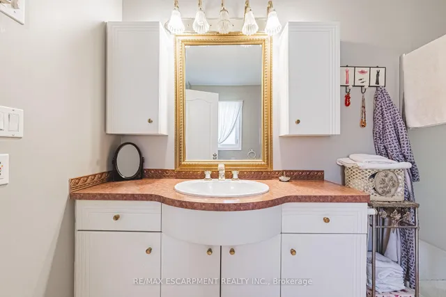 Additional image 19 of 65 Mount Pleasant Dr