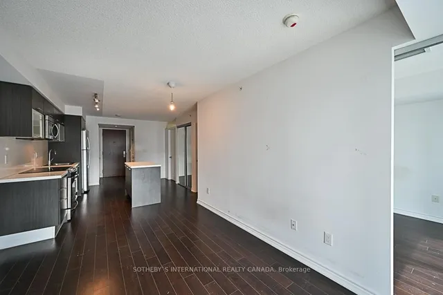 Additional image 47 of 386 Yonge St Unit 1021