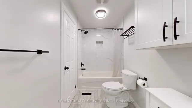 Additional image 17 of 55 Greenwood Cres