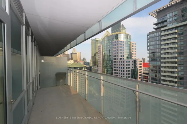 Additional image 16 of 80 John St Unit 2303