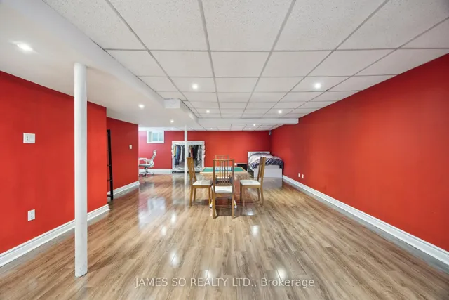 Additional image 19 of 32 Relroy Crt