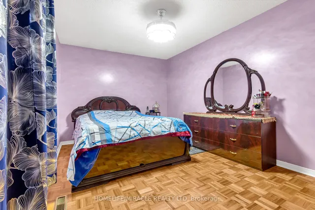 Additional image 24 of 4 Colchester Ave