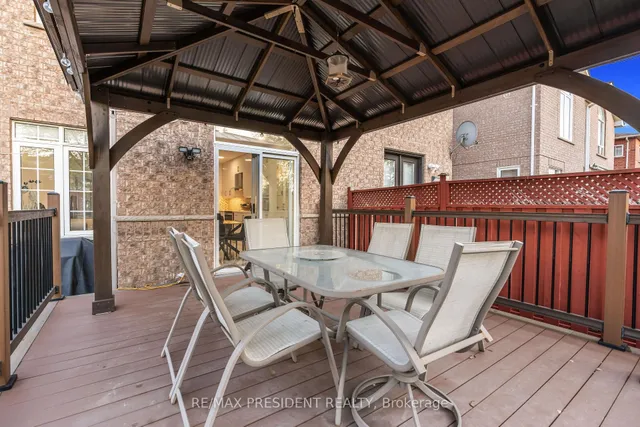 Additional image 43 of 994 Ledbury Cres