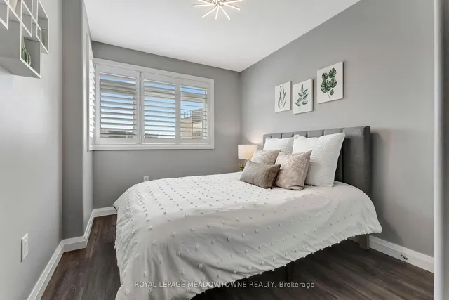 Additional image 20 of 35 Midhurst Hts Unit 20