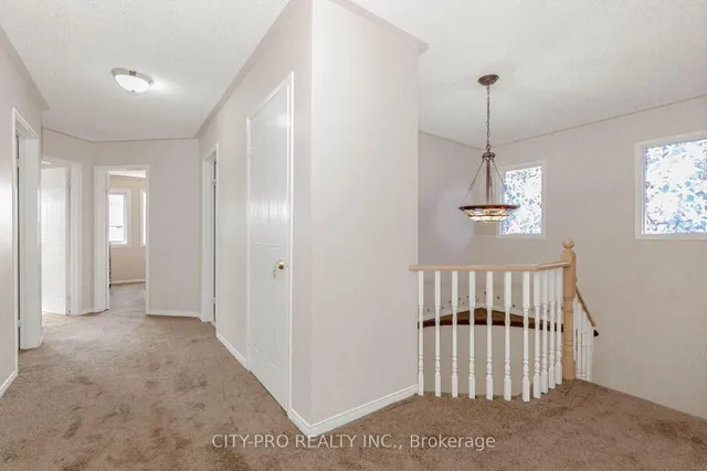 Additional image 42 of 382 Harrowsmith Dr