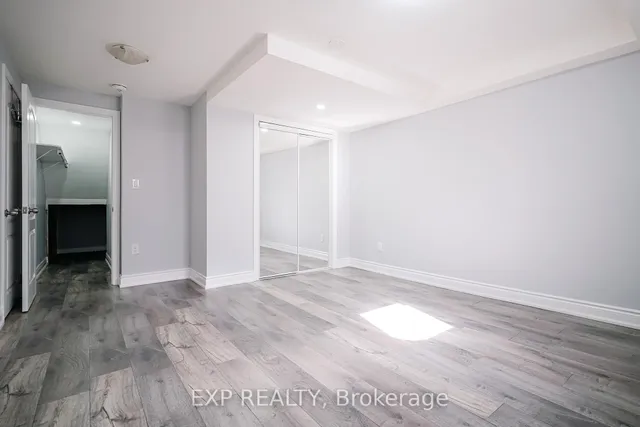 Additional image 32 of 668 Hamilton Cres