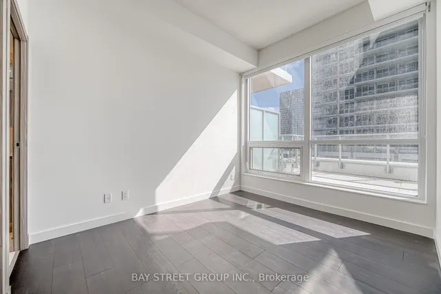 Additional image 21 of 27 McMahon Dr Unit 602