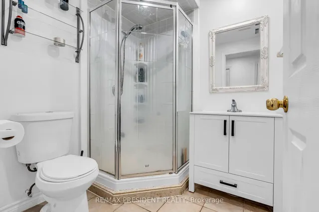 Additional image 40 of 994 Ledbury Cres