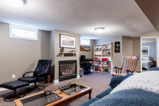 Additional image 32 of 3 Glen Crt