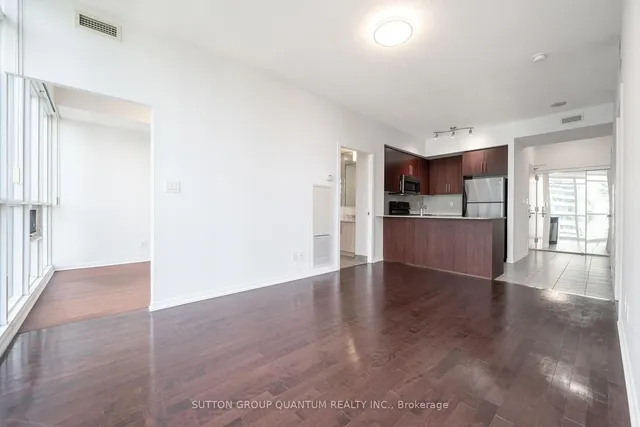 Additional image 9 of 65 Bremner Blvd Unit 2601