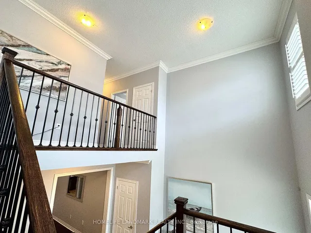 Primary image of 101 Kaitting Tr