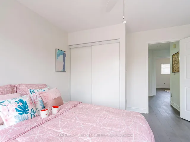 Additional image 32 of 1144 Barclay Circ