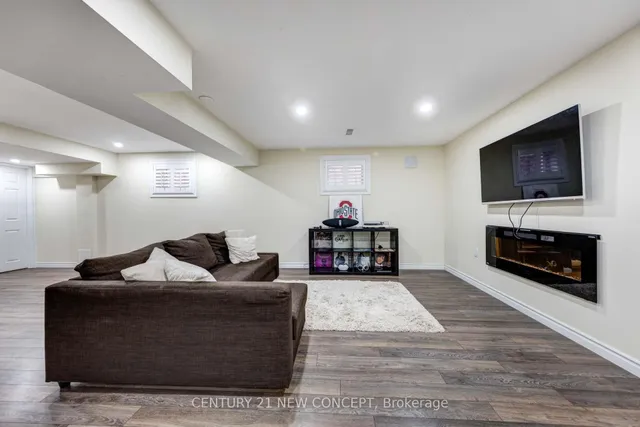 Additional image 30 of 286 Schreyer Cres