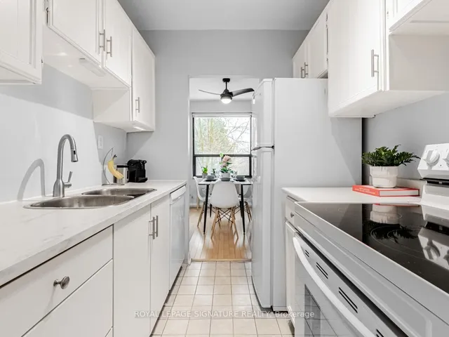 Additional image 19 of 740 Eglinton Ave Unit 206