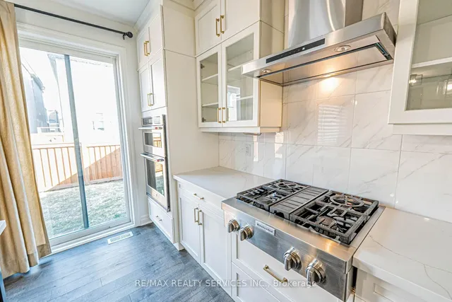 Additional image 16 of 462 Violet Gate