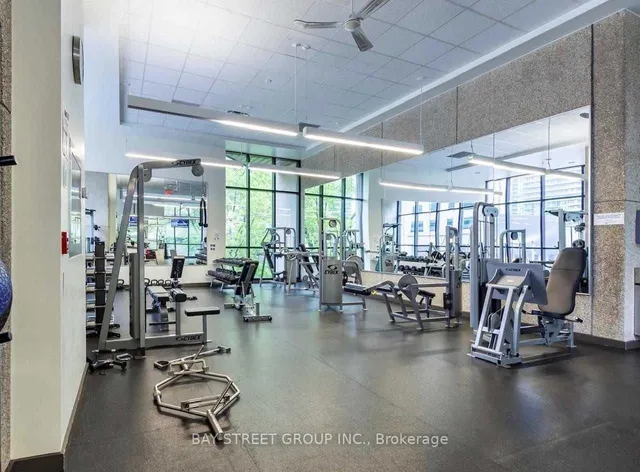 Additional image 8 of 33 Harbour Sq Unit 3019