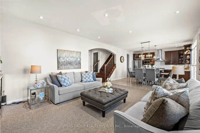 Additional image 12 of 925 Dice Way