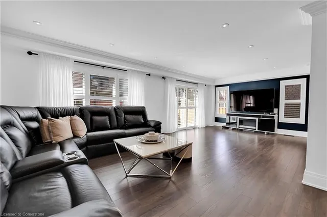 Additional image 18 of 72 Aldgate Avenue Ave