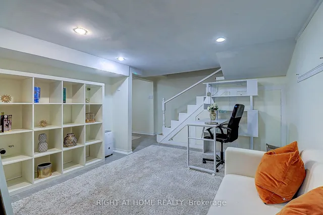 Additional image 24 of 5 Bellefontaine St