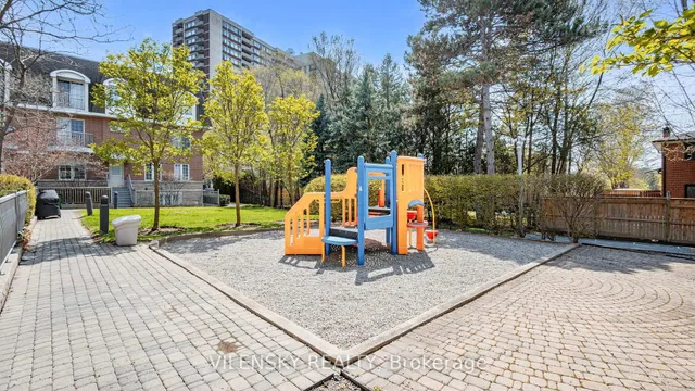 Additional image 33 of 55 Cedarcroft Blvd Unit 11