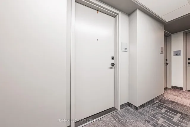 Additional image 4 of 181 James St Unit 402