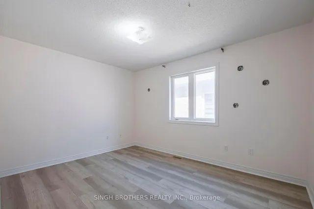 Additional image 25 of 78 Mainard Cres